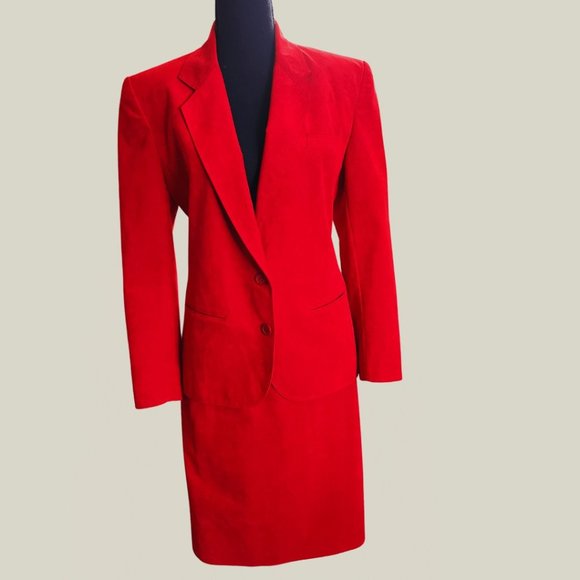 Jackets & Blazers - Ultra Suede Red Dress Suit - size 10 - GORGEOUS- Perfect condition - 0171DY-rack